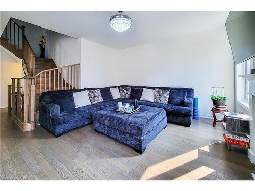 62 Cooke Avenue, Brantford, ON - Indoor Photo Showing Living Room