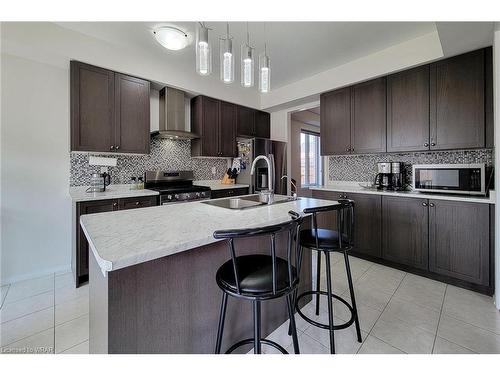 62 Cooke Avenue, Brantford, ON - Indoor Photo Showing Kitchen With Double Sink With Upgraded Kitchen