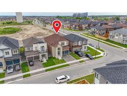 8 Pond View Gate  Waterdown, ON L8B 2A1