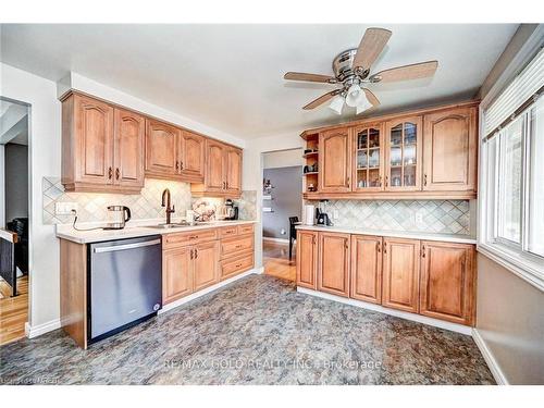 288 Salisbury Avenue, Cambridge, ON - Indoor Photo Showing Kitchen With Double Sink