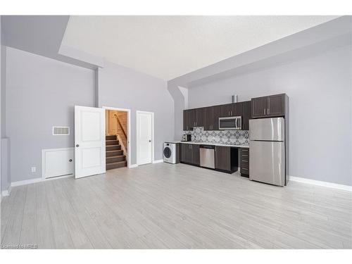 50 Mccardy Court, Caledon, ON - Indoor Photo Showing Kitchen