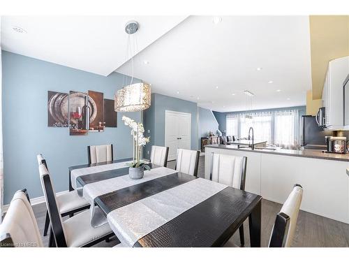 50 Mccardy Court, Caledon, ON - Indoor Photo Showing Dining Room