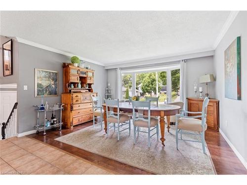 33 Hillcrest Avenue, Brantford, ON - Indoor Photo Showing Dining Room