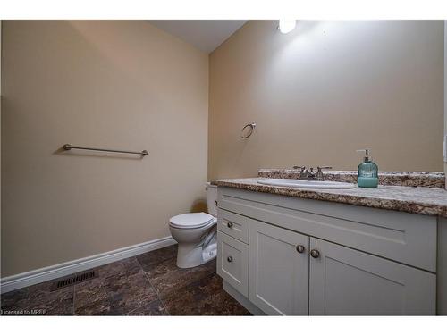 A-12 Clayton Street, Perth, ON - Indoor Photo Showing Bathroom