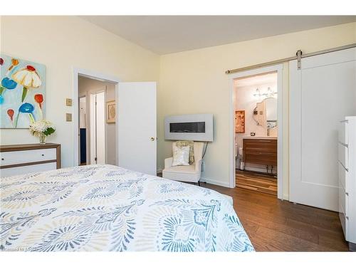 493 Oxbow Crescent, Collingwood, ON - Indoor Photo Showing Bedroom