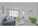 1032 Stone Church Road, Hamilton, ON  - Indoor Photo Showing Living Room 