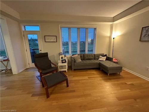 65 Anderson Road Road, Brantford, ON - Indoor Photo Showing Living Room