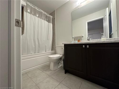 65 Anderson Road Road, Brantford, ON - Indoor Photo Showing Bathroom