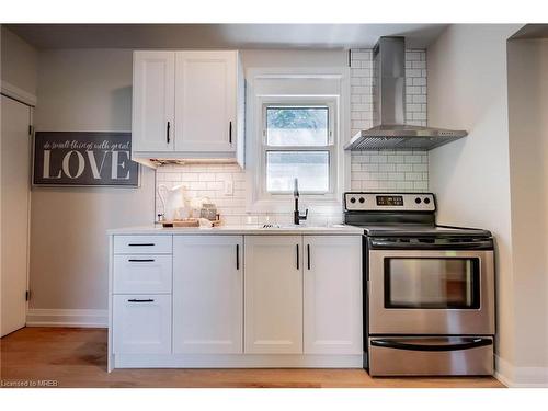 189 Ross Street, Welland, ON - Indoor Photo Showing Kitchen