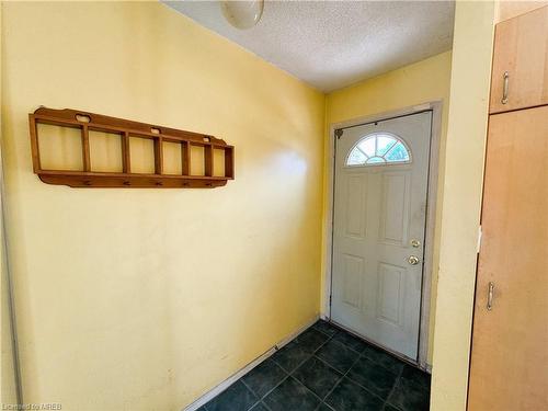 318-895 Maple Avenue, Burlington, ON - Indoor Photo Showing Other Room