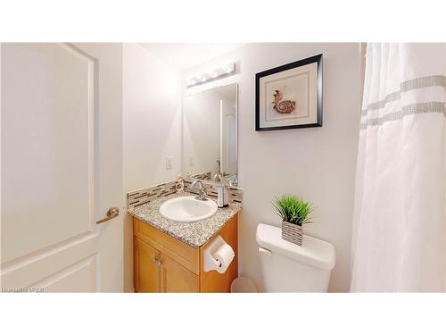 422-60 Mendelssohn Street, Toronto, ON - Indoor Photo Showing Bathroom