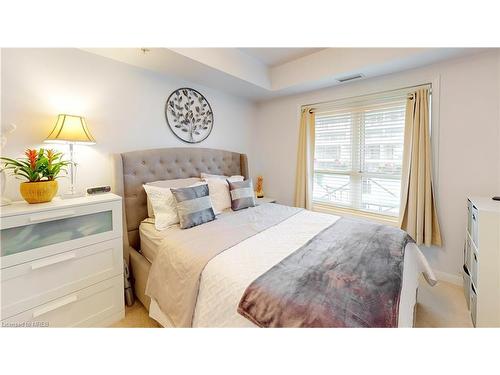 422-60 Mendelssohn Street, Toronto, ON - Indoor Photo Showing Bedroom