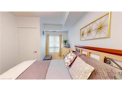 422-60 Mendelssohn Street, Toronto, ON - Indoor Photo Showing Bedroom