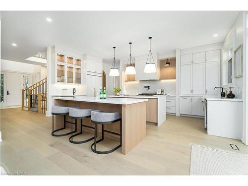 501 Avonwood Drive, Mississauga, ON - Indoor Photo Showing Kitchen