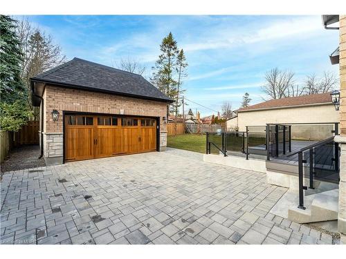 501 Avonwood Drive, Mississauga, ON - Outdoor