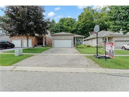 14 Potters Way, Woodstock, ON - Outdoor With Facade