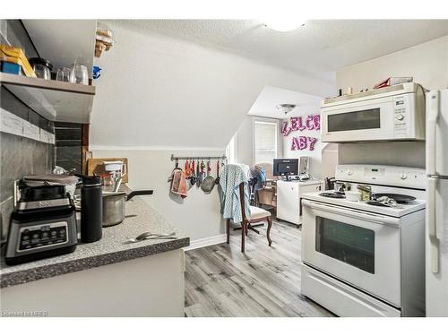 126 Dreaney Avenue, London, ON - Indoor Photo Showing Kitchen