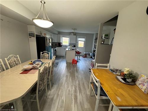 64-7768 Ascot Circle Circle, Niagara Falls, ON - Indoor Photo Showing Dining Room