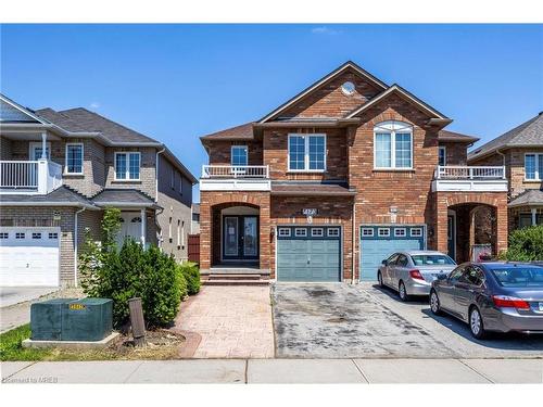 7173 Village Walk, Mississauga, ON - Outdoor With Facade