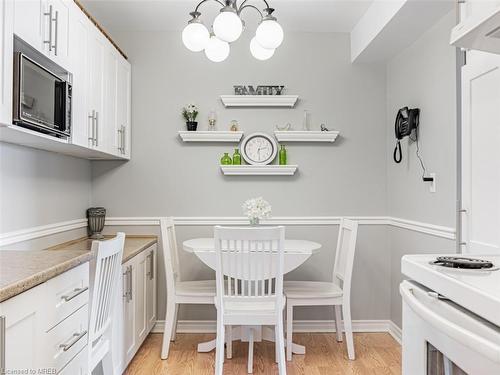 1403-61 Richview Road, Toronto, ON - Indoor Photo Showing Dining Room