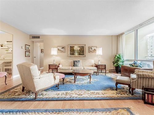 1403-61 Richview Road, Toronto, ON - Indoor Photo Showing Living Room