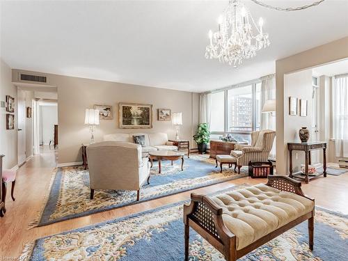 1403-61 Richview Road, Toronto, ON - Indoor Photo Showing Living Room