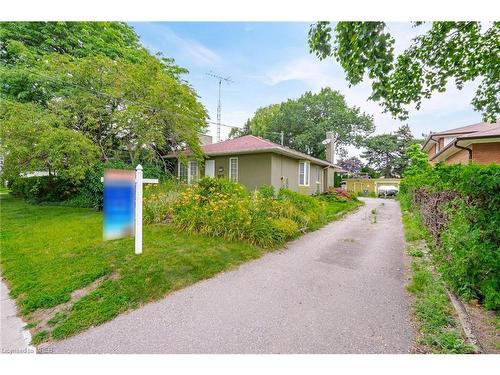 1635 Kenmuir Avenue, Mississauga, ON - Outdoor