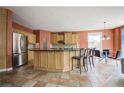 603 Salzburg Drive, Waterloo, ON - Indoor Photo Showing Kitchen