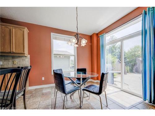 603 Salzburg Drive, Waterloo, ON - Indoor Photo Showing Dining Room