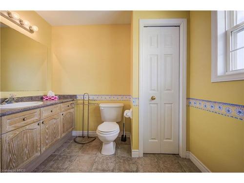 603 Salzburg Drive, Waterloo, ON - Indoor Photo Showing Bathroom