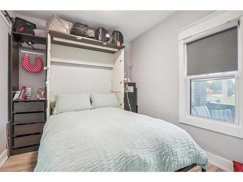 80 Haynes Avenue, St. Catharines, ON - Indoor Photo Showing Bedroom