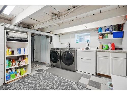 80 Haynes Avenue, St. Catharines, ON - Indoor Photo Showing Laundry Room