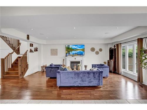 17 Lagoon Avenue, Hamilton, ON - Indoor Photo Showing Living Room With Fireplace