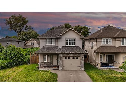 17 Lagoon Avenue, Hamilton, ON - Outdoor With Facade