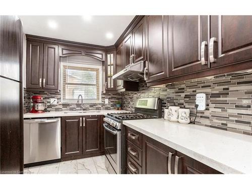 87 Fleetwood Crescent, Brampton, ON - Indoor Photo Showing Kitchen With Upgraded Kitchen