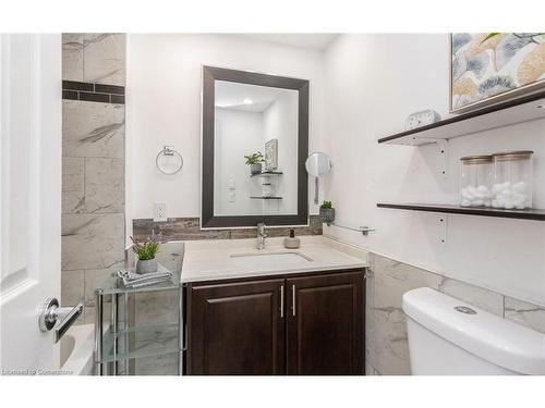 87 Fleetwood Crescent, Brampton, ON - Indoor Photo Showing Bathroom