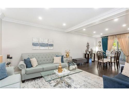 87 Fleetwood Crescent, Brampton, ON - Indoor Photo Showing Living Room