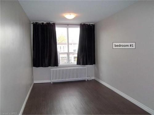 3-273 Lakeshore Road E, Mississauga, ON - Indoor Photo Showing Other Room