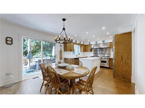 25 Cluster Oak Place, Brampton, ON - Indoor Photo Showing Dining Room