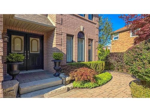 25 Cluster Oak Place, Brampton, ON - Outdoor With Deck Patio Veranda