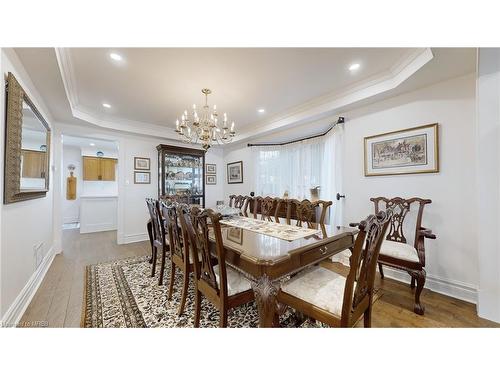 25 Cluster Oak Place, Brampton, ON - Indoor Photo Showing Dining Room