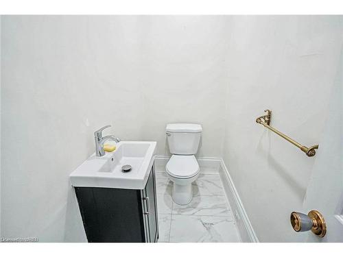 1441 Ontario Street, Burlington, ON - Indoor Photo Showing Bathroom