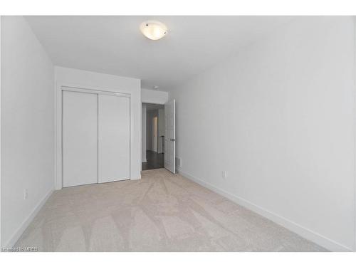 172 Eastbridge Avenue, Welland, ON - Indoor Photo Showing Other Room