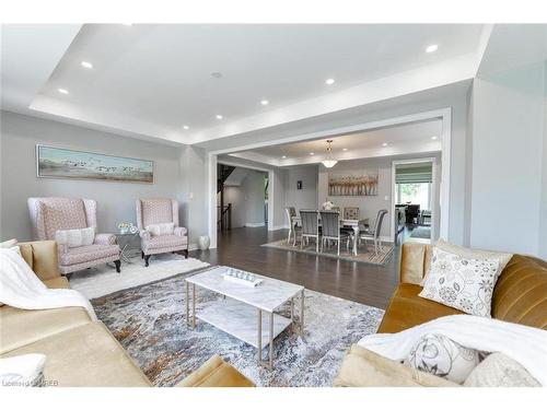 124 Drexler Avenue, Wellington, ON - Indoor Photo Showing Living Room