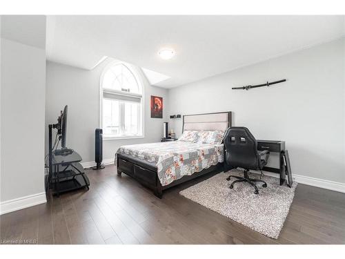 124 Drexler Avenue, Wellington, ON - Indoor Photo Showing Bedroom