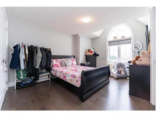 124 Drexler Avenue, Wellington, ON - Indoor Photo Showing Bedroom