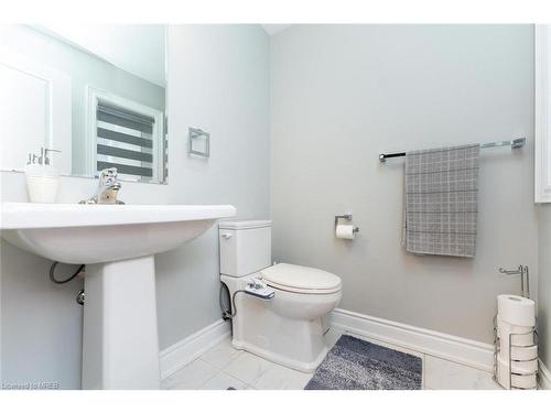 124 Drexler Avenue, Wellington, ON - Indoor Photo Showing Bathroom