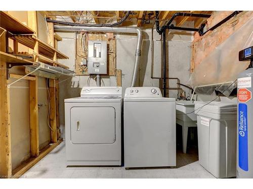 187 Ironstone Drive, Cambridge, ON - Indoor Photo Showing Laundry Room