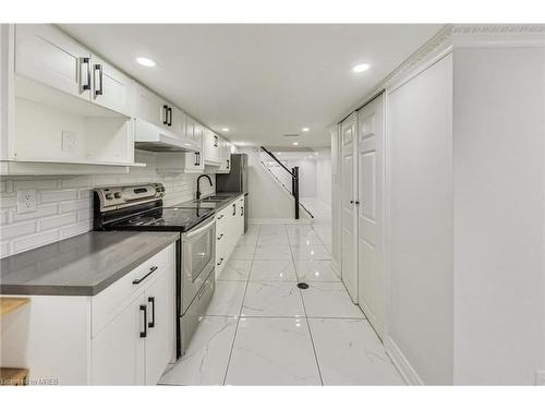 763 Tate Avenue, Hamilton, ON - Indoor Photo Showing Kitchen