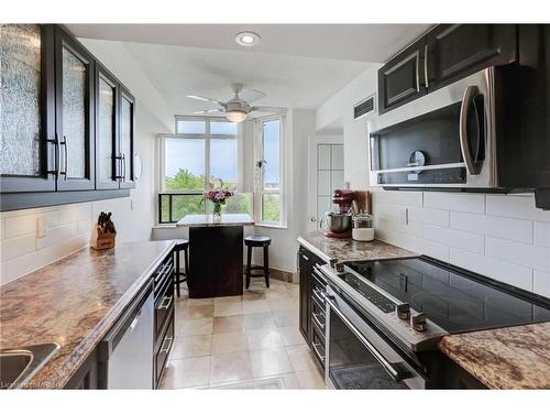 605-10 Malta Avenue, Brampton, ON - Indoor Photo Showing Kitchen With Upgraded Kitchen